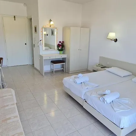 Apartmanhotel Elarin & 4*