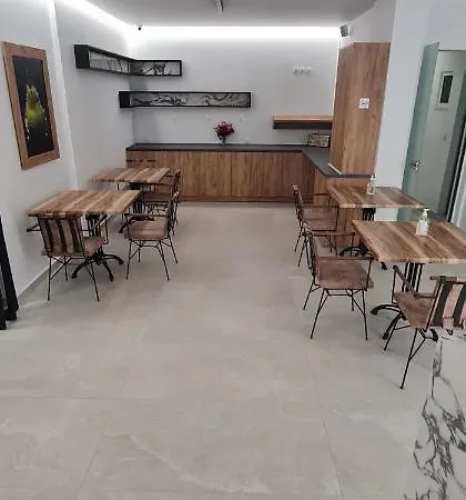 Elarin & Apartmanhotel