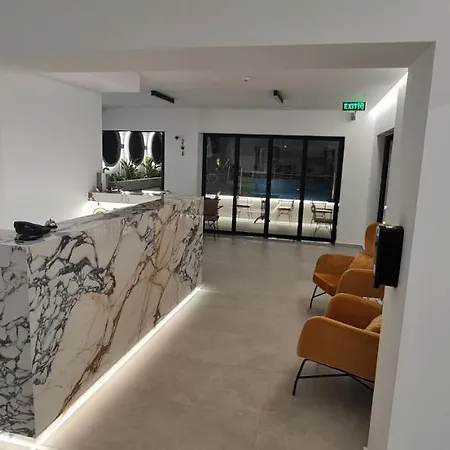 艾拉林酒店 法里拉基