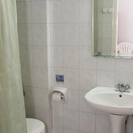 Apartmanhotel Elarin & 4*