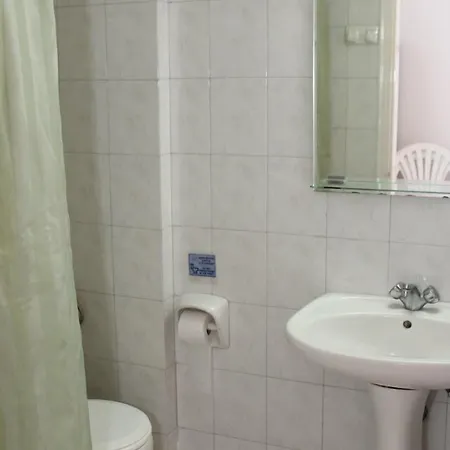 Apartmanhotel Elarin & 4*