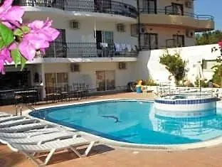 Elarin Studios&apartments Apartahotel 4*