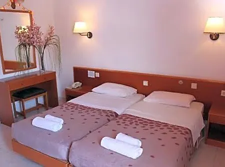 Aparthotel Elarin & 4*