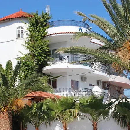 Elarin & Apartmanhotel 4*