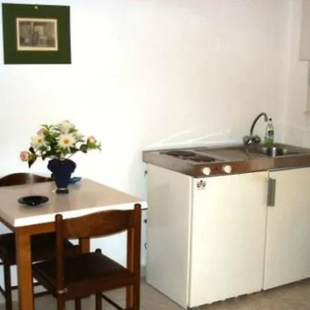 Elarin & Apartmanhotel Faliráki