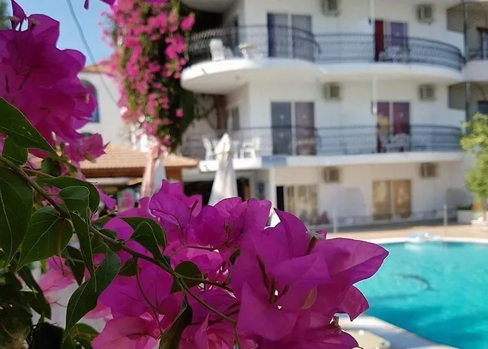 Elarin & Hotel de apartamente