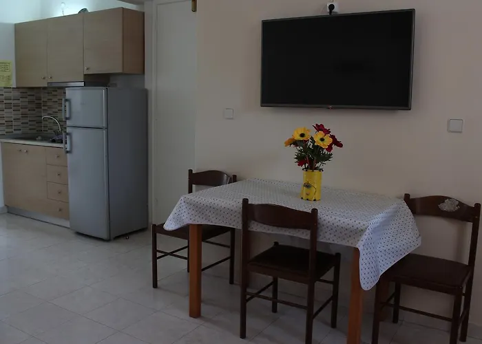 Elarin & شقة فندقية فاليراكي