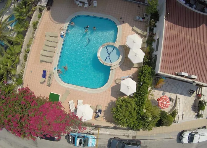 Elarin & فاليراكي