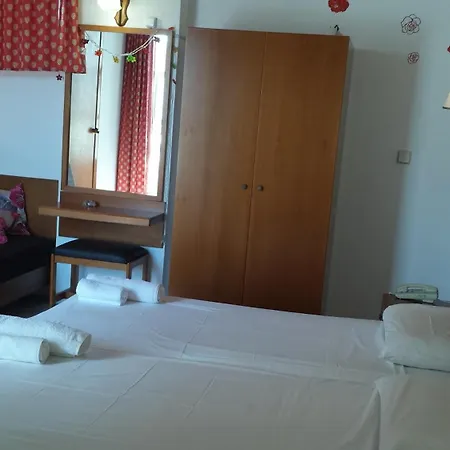 Elarin & Aparthotel 4*